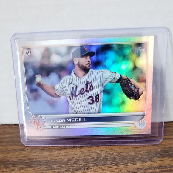 2022 Topps Series 1 Rainbow Foil Tylor Megill #134 New York Mets - Picture 1 of 3